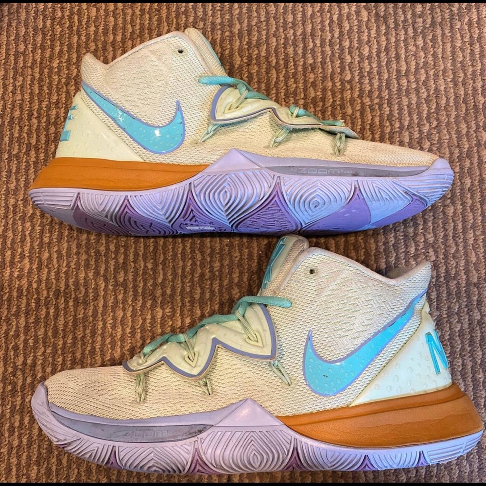 Kyrie 5 squidward size 8.5🟢🔵